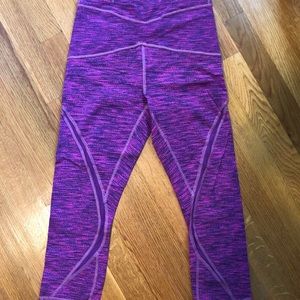 High Wasted Cropped Lululemon Leggings